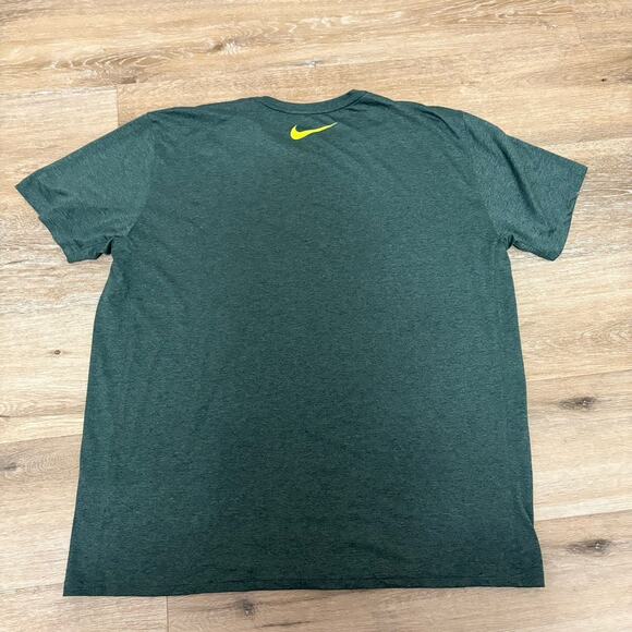 Nike Dri-Fit Green Men's T-Shirt Size XL - Picture 2 of 3
